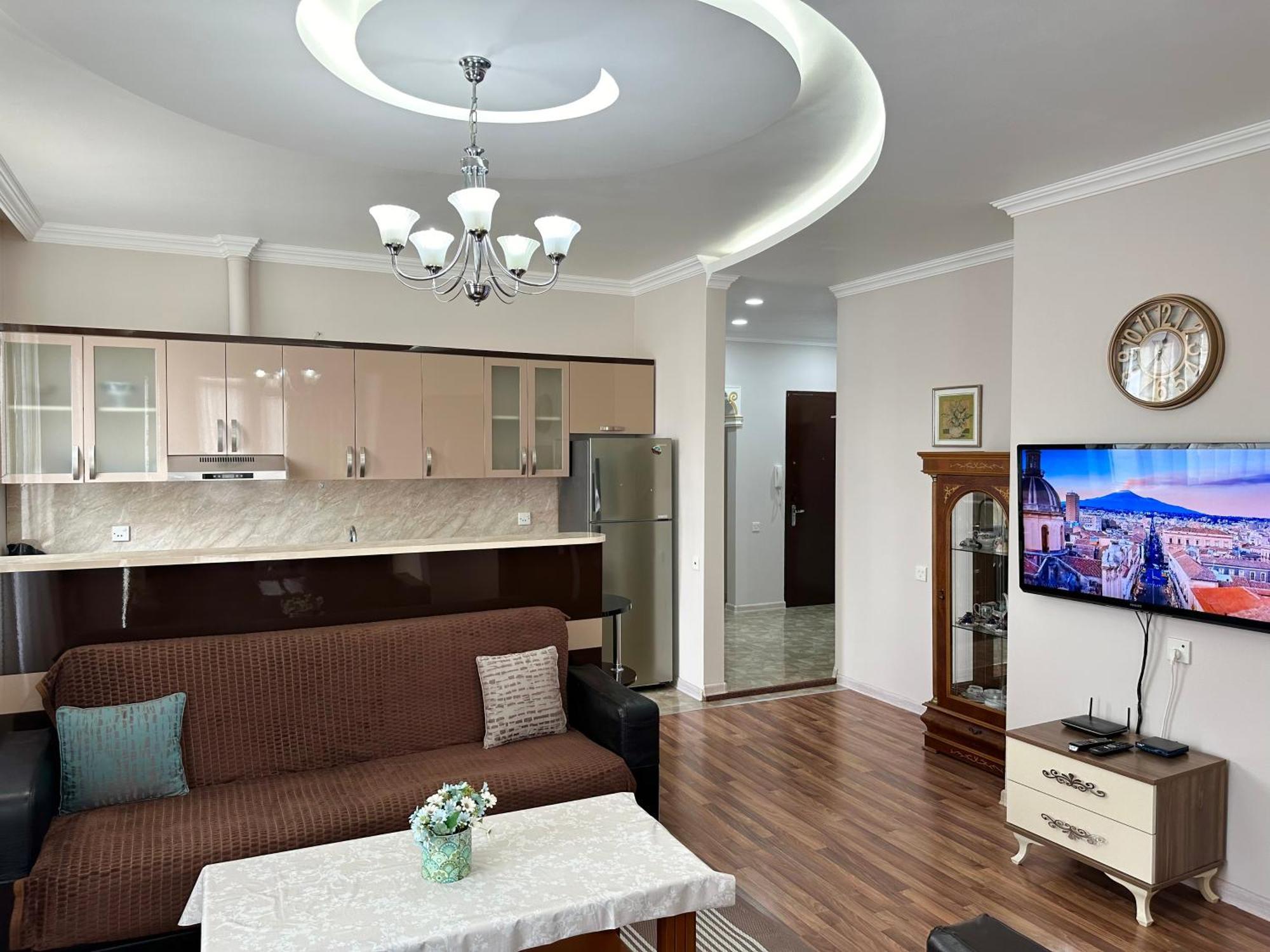 Grand Home Batumi Rum bild