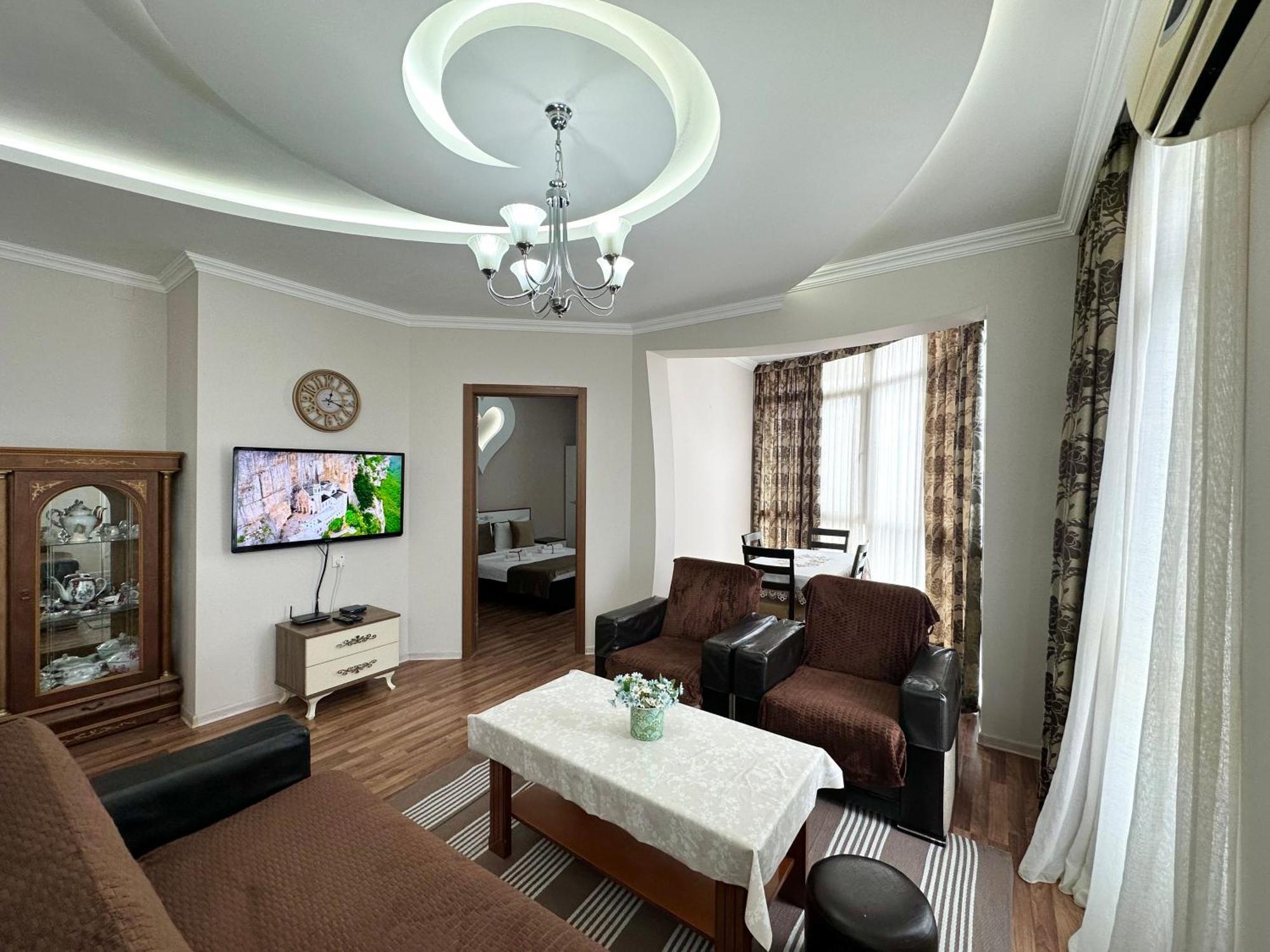 Grand Home Batumi Rum bild