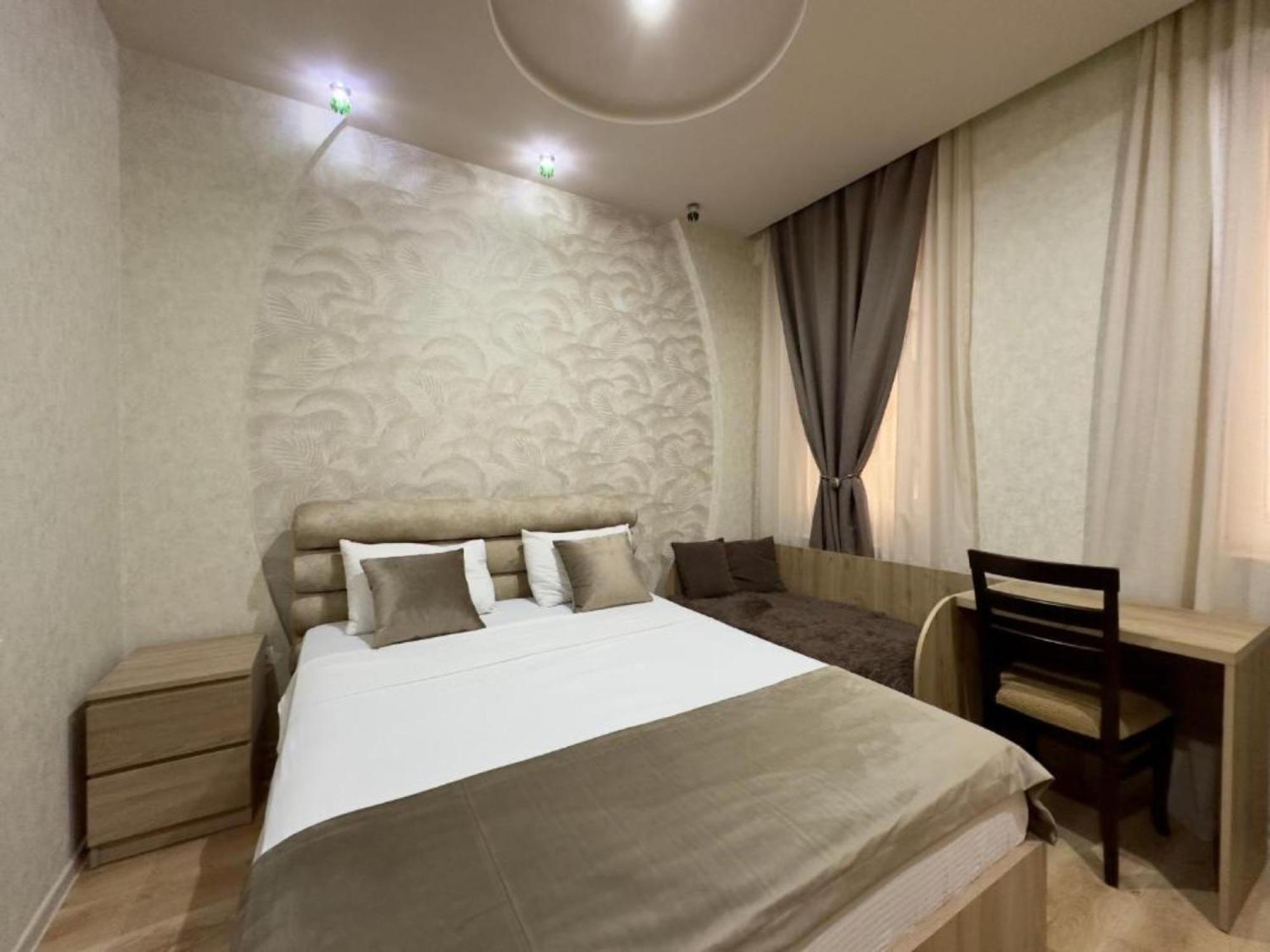 Grand Home Batumi Rum bild